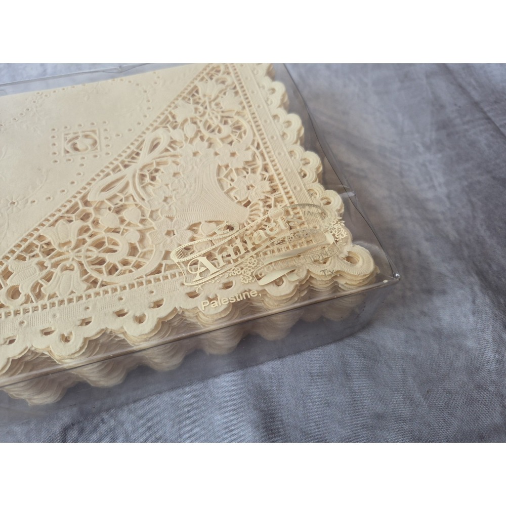 Vintage Doily Napkins " The Original Mary Jean Collection " In Original Package - Picture 6 of 14